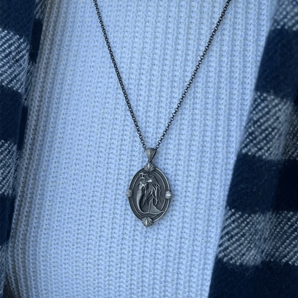 Mermaid Goddess Cameo~ Siren Sovereign Wispy Hair Abstract Art Backbend Necklace - Picture 5 of 15